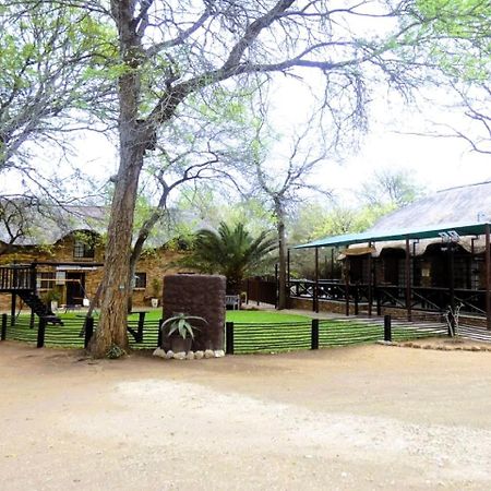 Weltevrede Lodge - Self Catering Houses Marloth Park Exterior photo