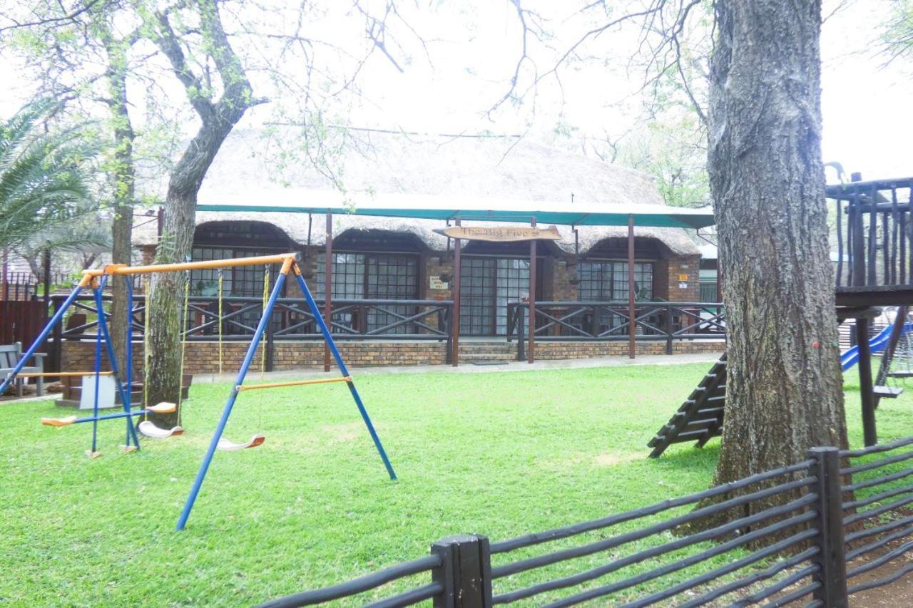 Weltevrede Lodge - Self Catering Houses Marloth Park Exterior photo