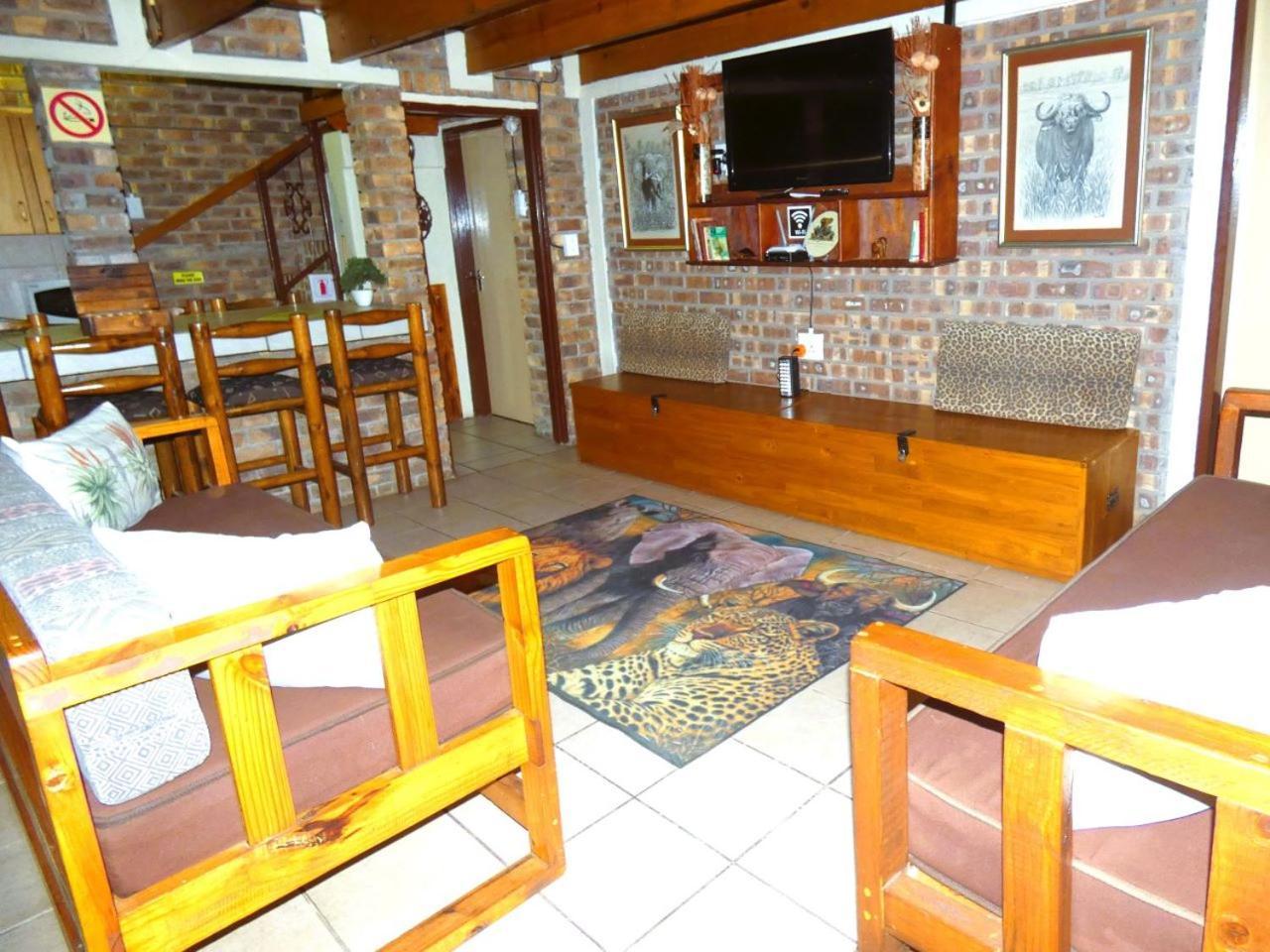 Weltevrede Lodge - Self Catering Houses Marloth Park Room photo