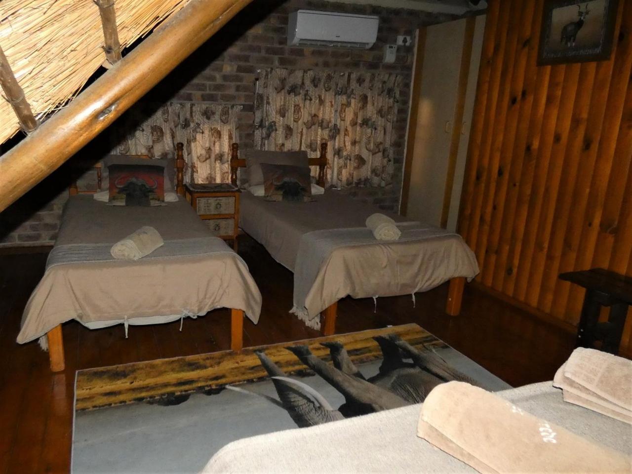 Weltevrede Lodge - Self Catering Houses Marloth Park Room photo