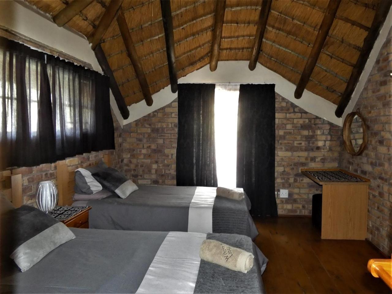 Weltevrede Lodge - Self Catering Houses Marloth Park Room photo