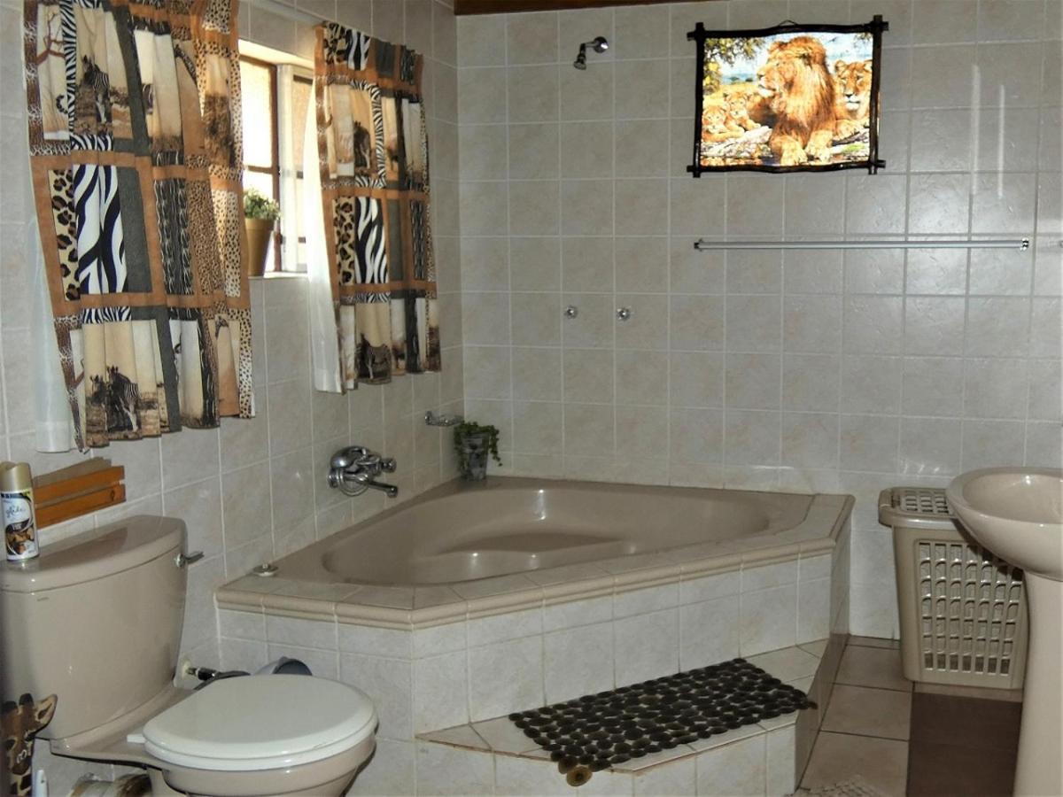 Weltevrede Lodge - Self Catering Houses Marloth Park Exterior photo